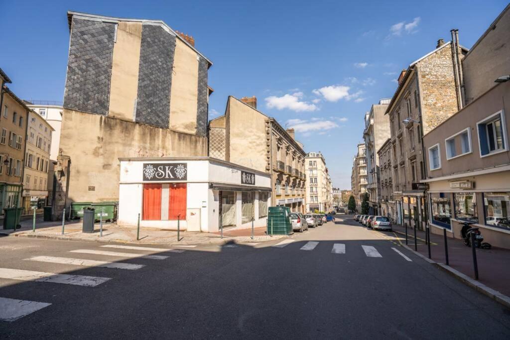La Veilleuse - Appartement Au Coeur Du Centre Ville Limoges Dış mekan fotoğraf